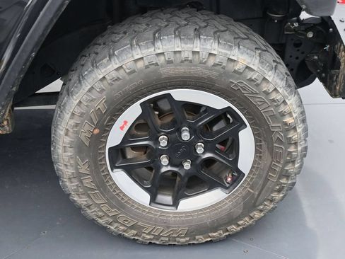Used 2021 Jeep Wrangler Unlimited Rubicon AWD/4WD image 11