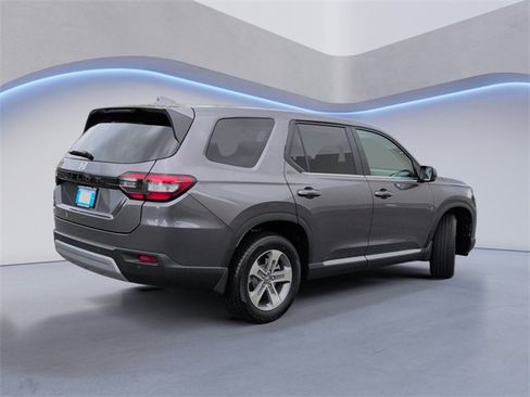 New 2025 Honda Pilot EX-L image 4