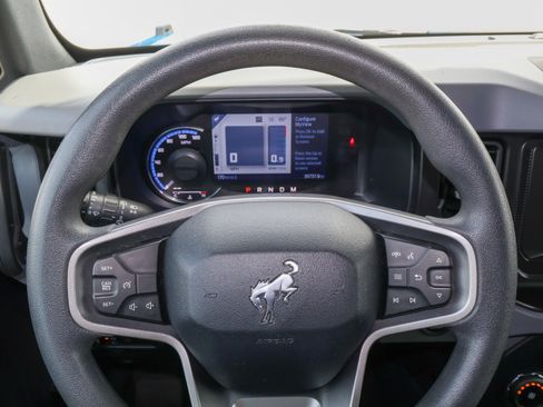 Used 2022 Ford Bronco 2-Door AWD/4WD image 18