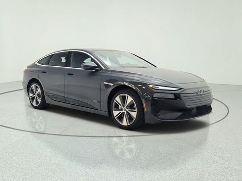Used 2025 Audi A6 e-tron Premium w/ Convenience Package RWD image 3
