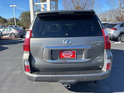 Used 2010 Lexus GX 460 image 6