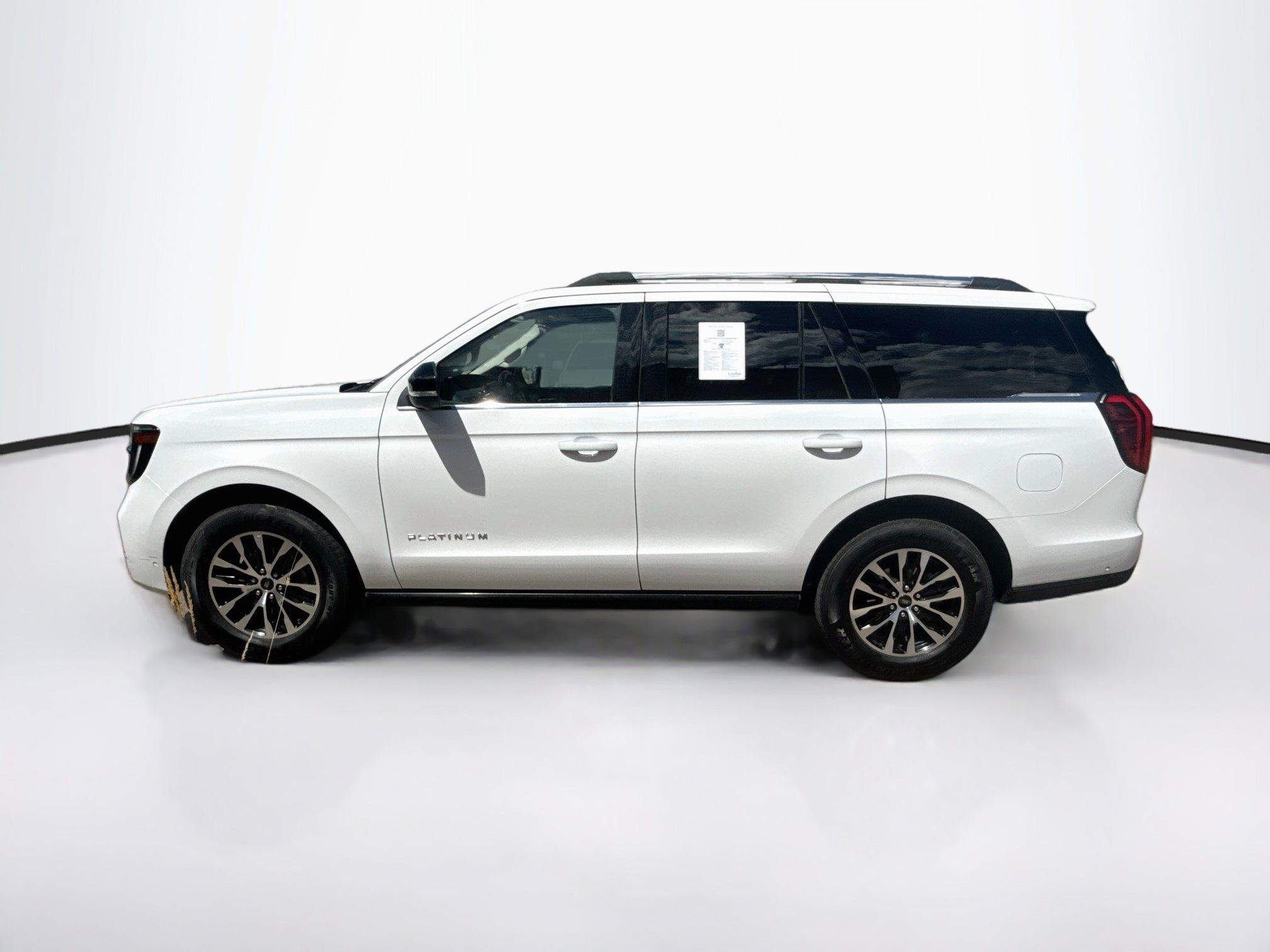 Used 2025 Ford Expedition Platinum AWD/4WD image 4
