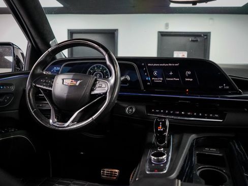 Used 2023 Cadillac Escalade V AWD/4WD image 15