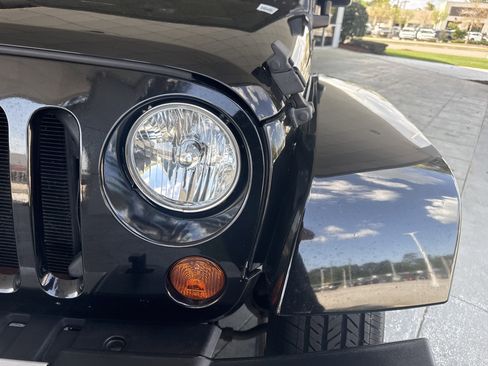 Used 2013 Jeep Wrangler Sahara w/ Connectivity Group image 5