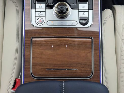 New 2026 Bentley Flying Spur Azure AWD/4WD image 39