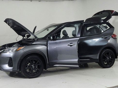 Certified 2024 Nissan Kicks SR w/ SR Premium Package FWD image 10