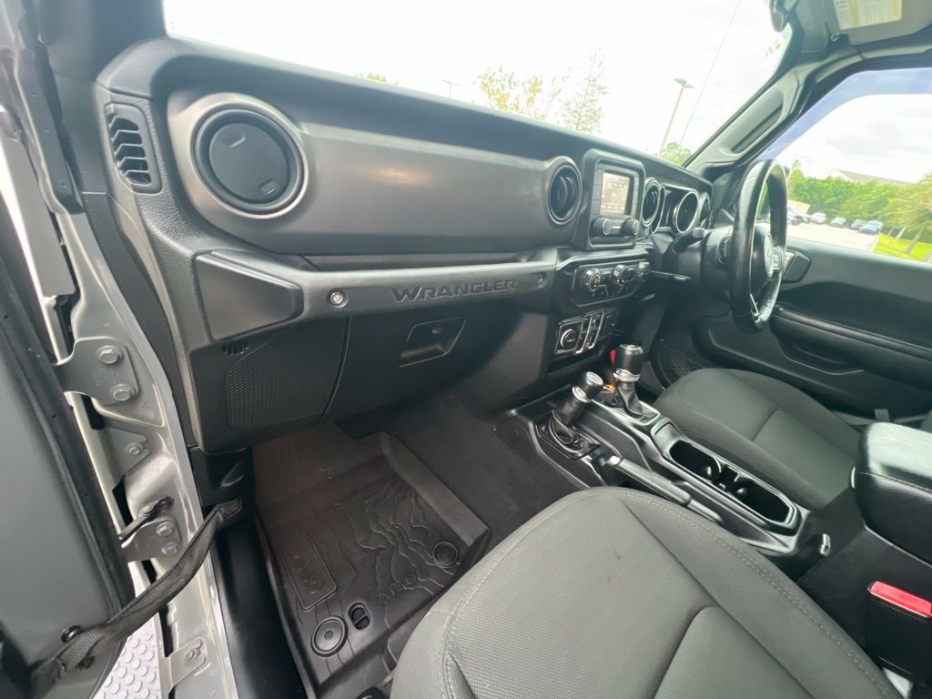 Used 2021 Jeep Wrangler Unlimited Sport w/ Cold Weather Group AWD/4WD image 35