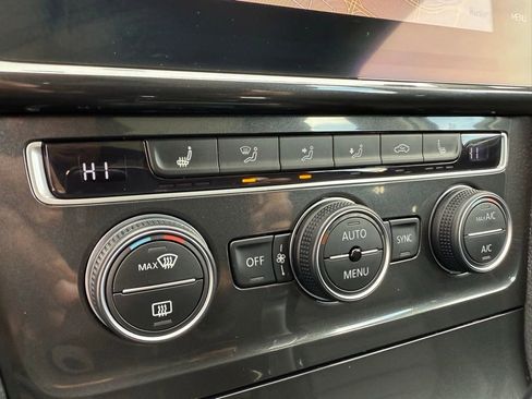 Used 2019 Volkswagen Golf Alltrack SEL image 40