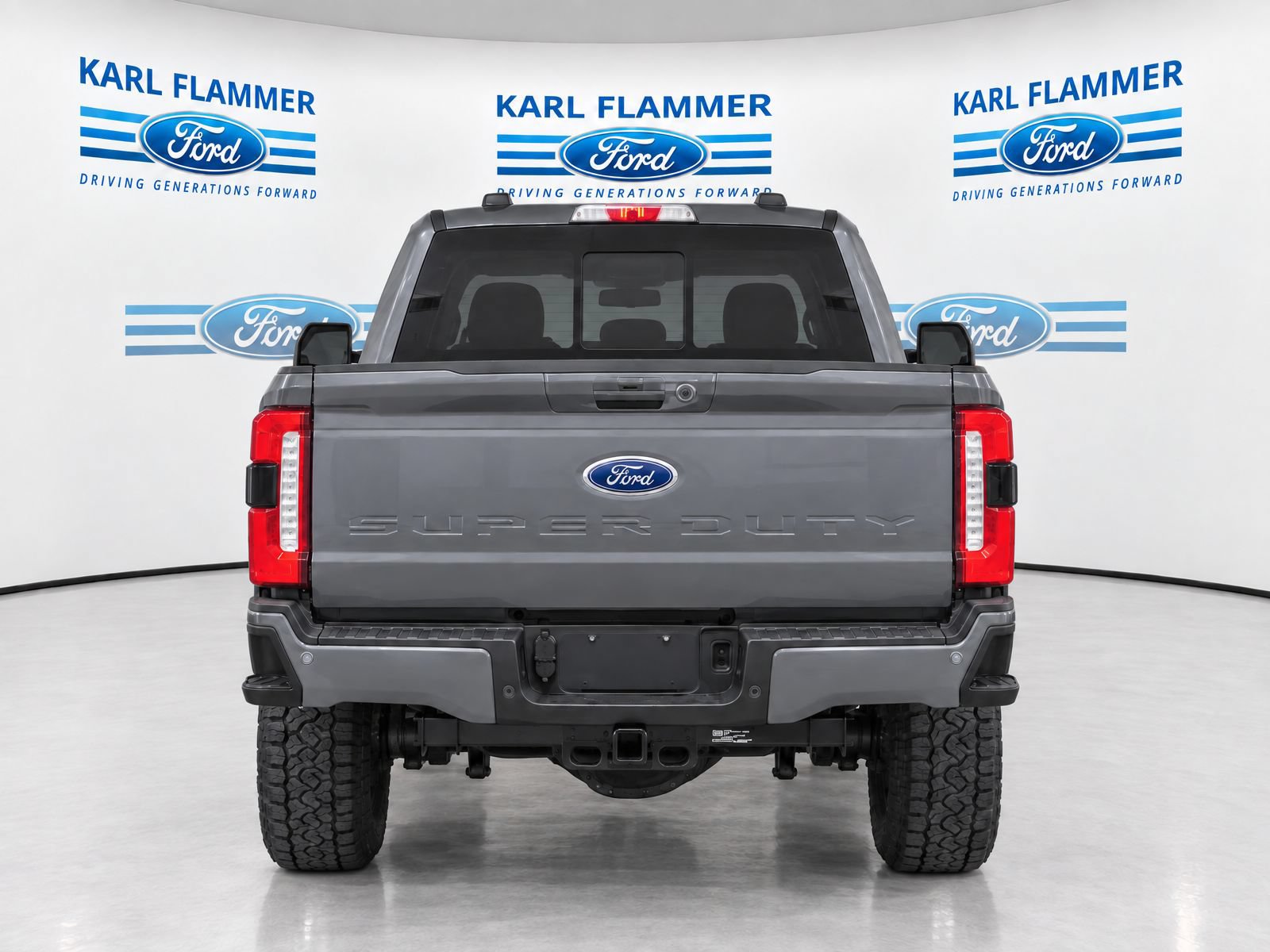 Certified 2024 Ford F250 Lariat w/ Lariat Ultimate Package AWD/4WD image 4
