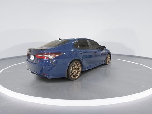 Used 2024 Toyota Camry SE w/ Convenience Package image 8