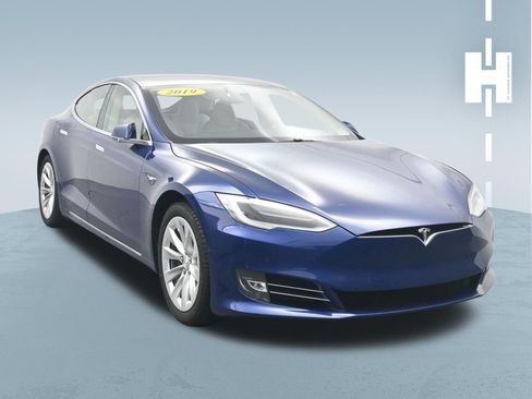 Used 2019 Tesla Model S Standard Range AWD/4WD image 3