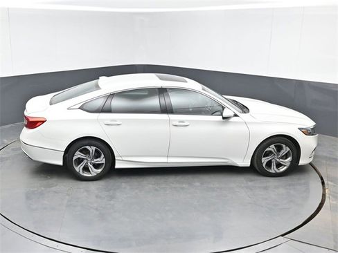 Used 2018 Honda Accord EX image 37