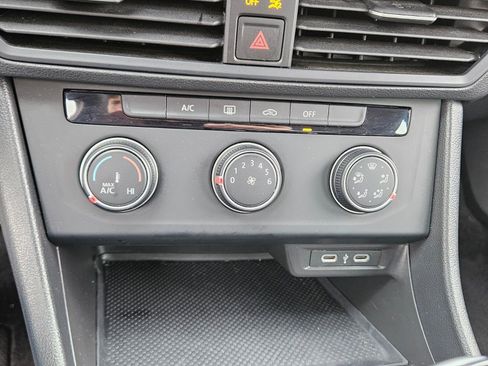 Used 2024 Volkswagen Jetta S image 21