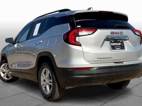 Used 2022 GMC Terrain SLE w/ Driver Convenience Package image 24