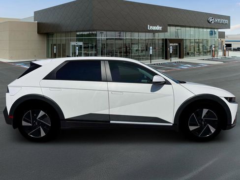 New 2026 Hyundai Ioniq 5 SEL RWD image 9