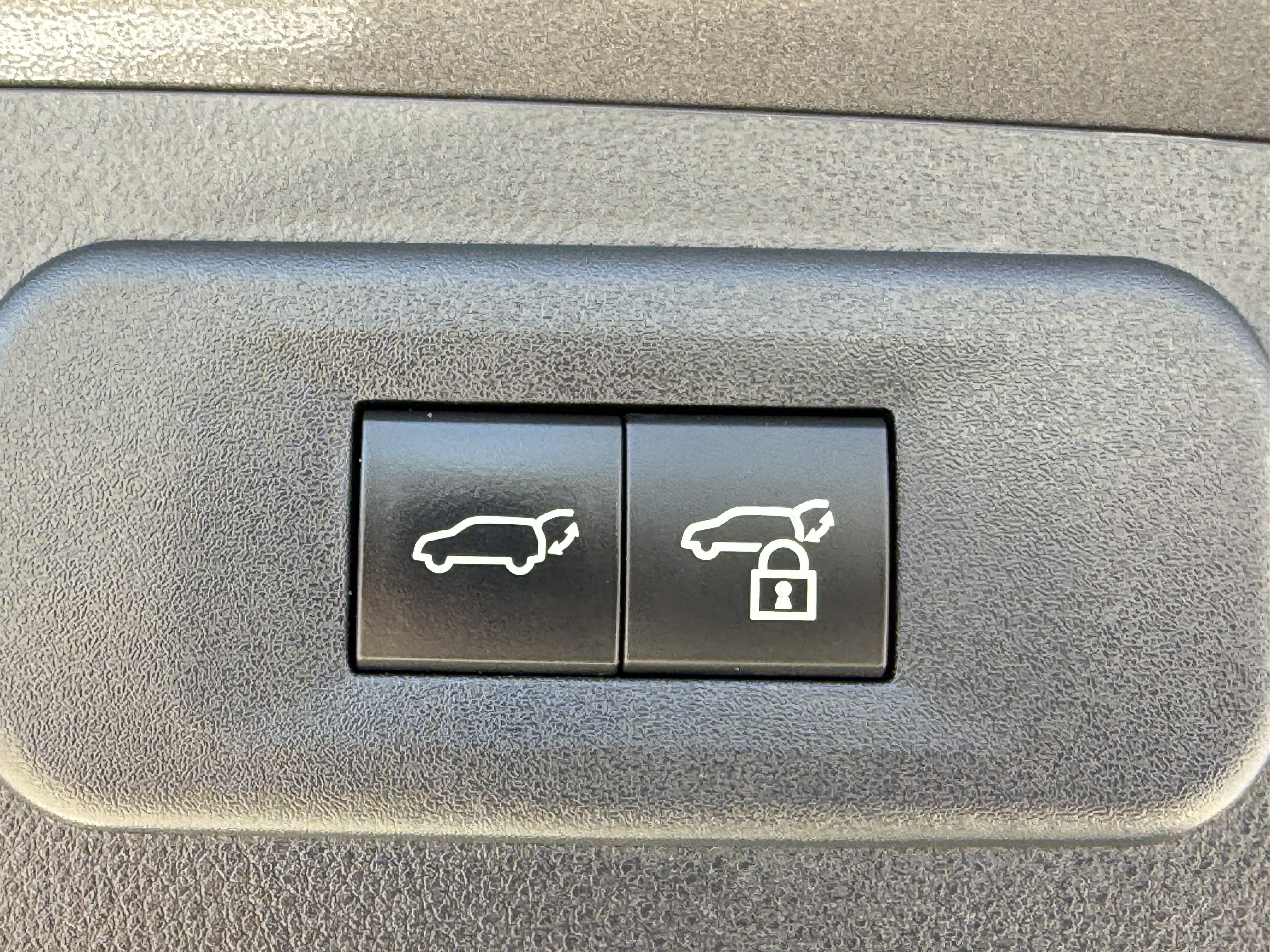 Certified 2024 Lexus NX 250 FWD w/ Towing Package (2000 Lbs) image 14