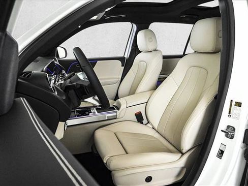 New 2026 Mercedes-Benz GLB 250 4MATIC image 18