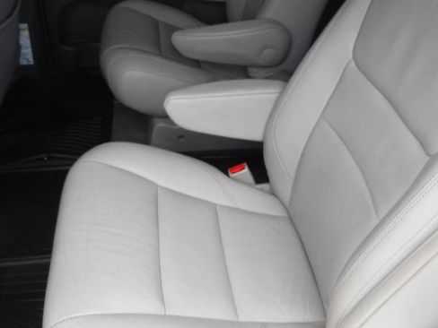 Used 2017 Toyota Sienna AWD image 28