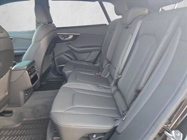 Used 2025 Audi Q8 Prestige AWD/4WD image 18