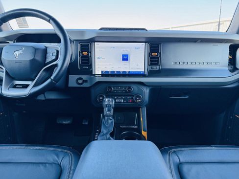 Used 2021 Ford Bronco Badlands image 25