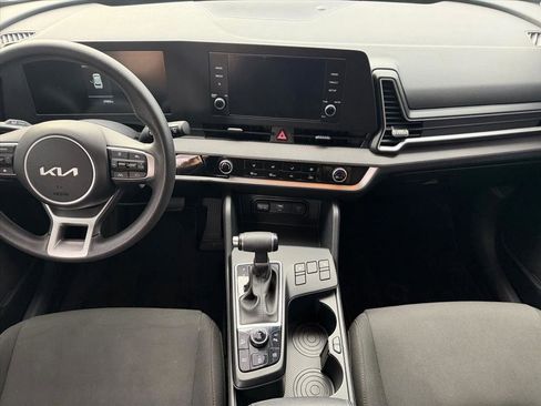 Used 2024 Kia Sportage LX image 13