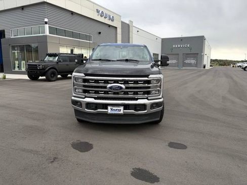 Used 2023 Ford F350 Lariat w/ FX4 Off-Road Package AWD/4WD image 9