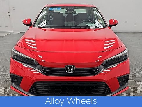 Used 2023 Honda Civic Touring image 4