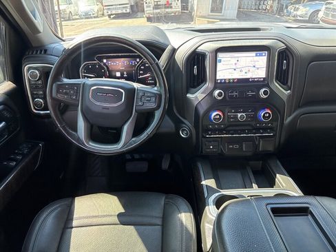 Used 2022 GMC Sierra 3500 Denali w/ Denali Ultimate Package image 25