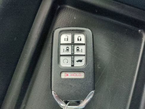 Used 2024 Honda Odyssey Sport image 39