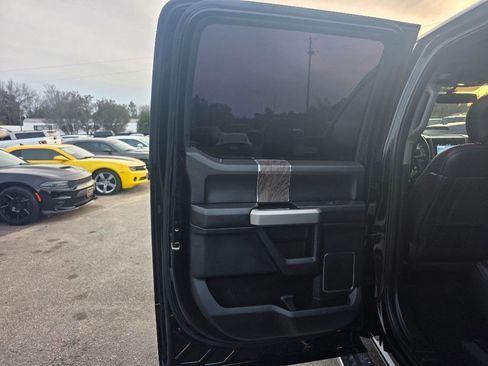 Used 2019 Ford F350 Lariat w/ Chrome Package image 11