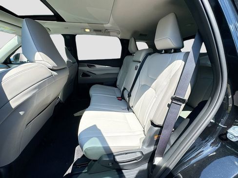 New 2027 INFINITI QX60 Luxe w/ Cargo Package FWD image 26