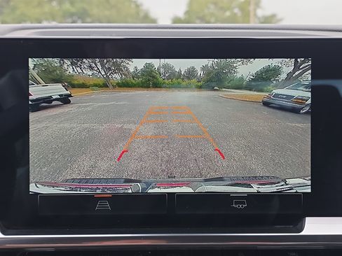 Used 2025 GMC Sierra 1500 SLT image 22