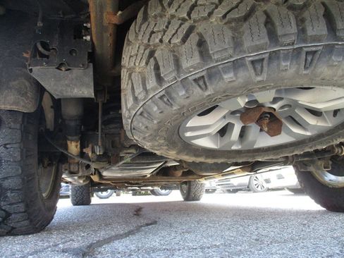Used 2018 Chevrolet Suburban 4WD w/ Max Trailering Package image 18