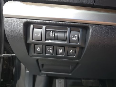 Used 2018 Subaru Outback 3.6R Touring w/ Protection Package #1 AWD/4WD image 13