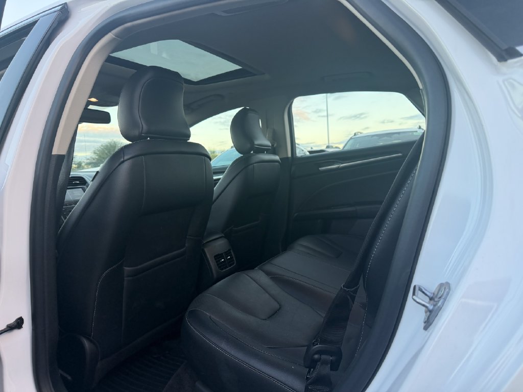 Used 2019 Ford Fusion Titanium FWD image 6