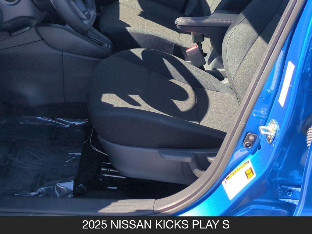 Used 2025 Nissan Kicks Play S FWD image 15