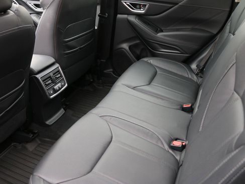 Used 2023 Subaru Forester Touring image 33