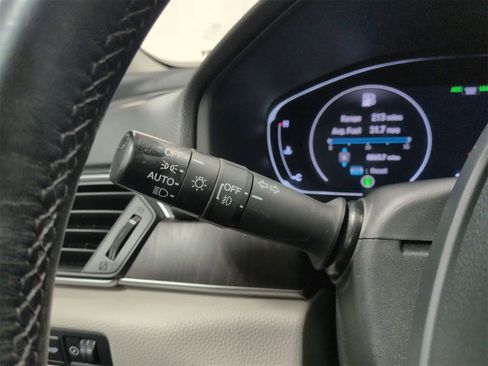 Used 2018 Honda Accord Touring image 29