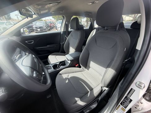 Used 2026 Kia K4 FWD image 30