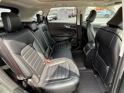 Used 2023 Ford Edge SEL w/ Convenience Package image 14
