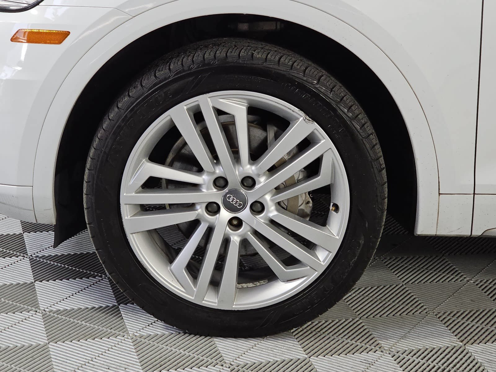Used 2019 Audi Q5 2.0T Premium Plus w/ Premium Plus Package AWD/4WD image 10