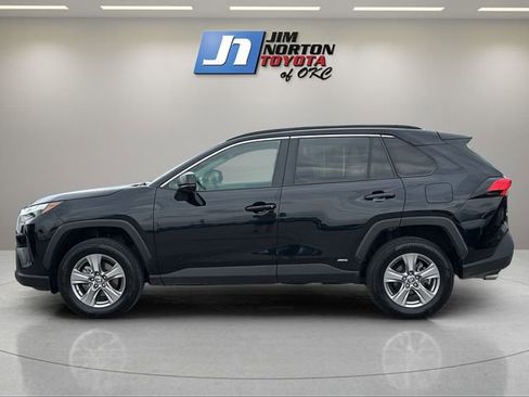 Used 2023 Toyota RAV4 LE AWD/4WD image 8