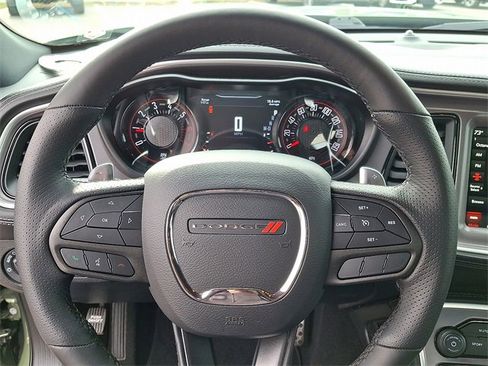 Used 2022 Dodge Challenger R/T w/ Plus Package image 19