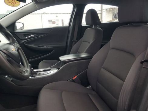 Used 2023 Chevrolet Malibu LT image 12