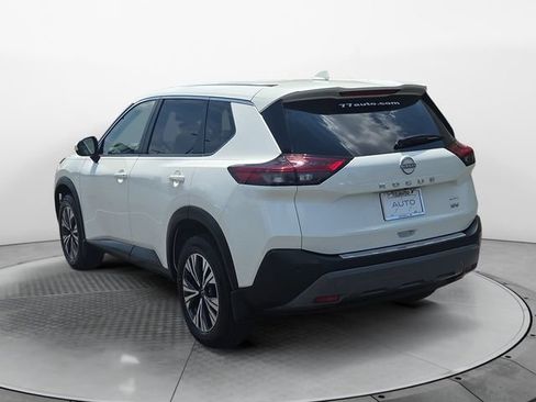 Used 2023 Nissan Rogue SV FWD image 3