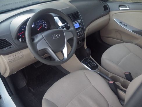 Used 2014 Hyundai Accent GLS image 7