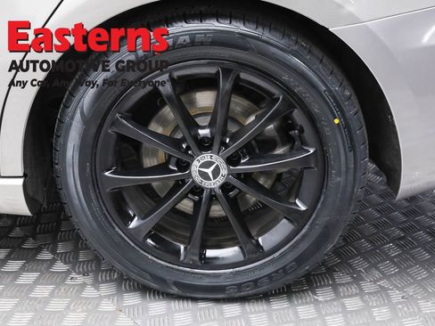 Used 2021 Mercedes-Benz A 220 4MATIC w/ Premium Package image 8