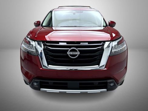 Used 2022 Nissan Pathfinder Platinum w/ Lighting Package (N93) image 2