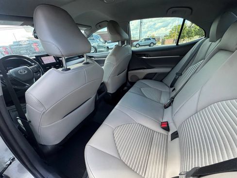 Used 2022 Toyota Camry SE w/ Convenience Package FWD image 21
