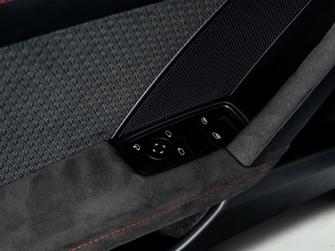 Used 2026 Porsche 911 Carrera GTS w/ Premium Package image 45